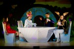 La Mostra d'Igualada · 29a Fira de Teatre Infantil i Juvenil  ITINERARI 2: Viu el teatre ‘Alícia en el país de les meravelles’